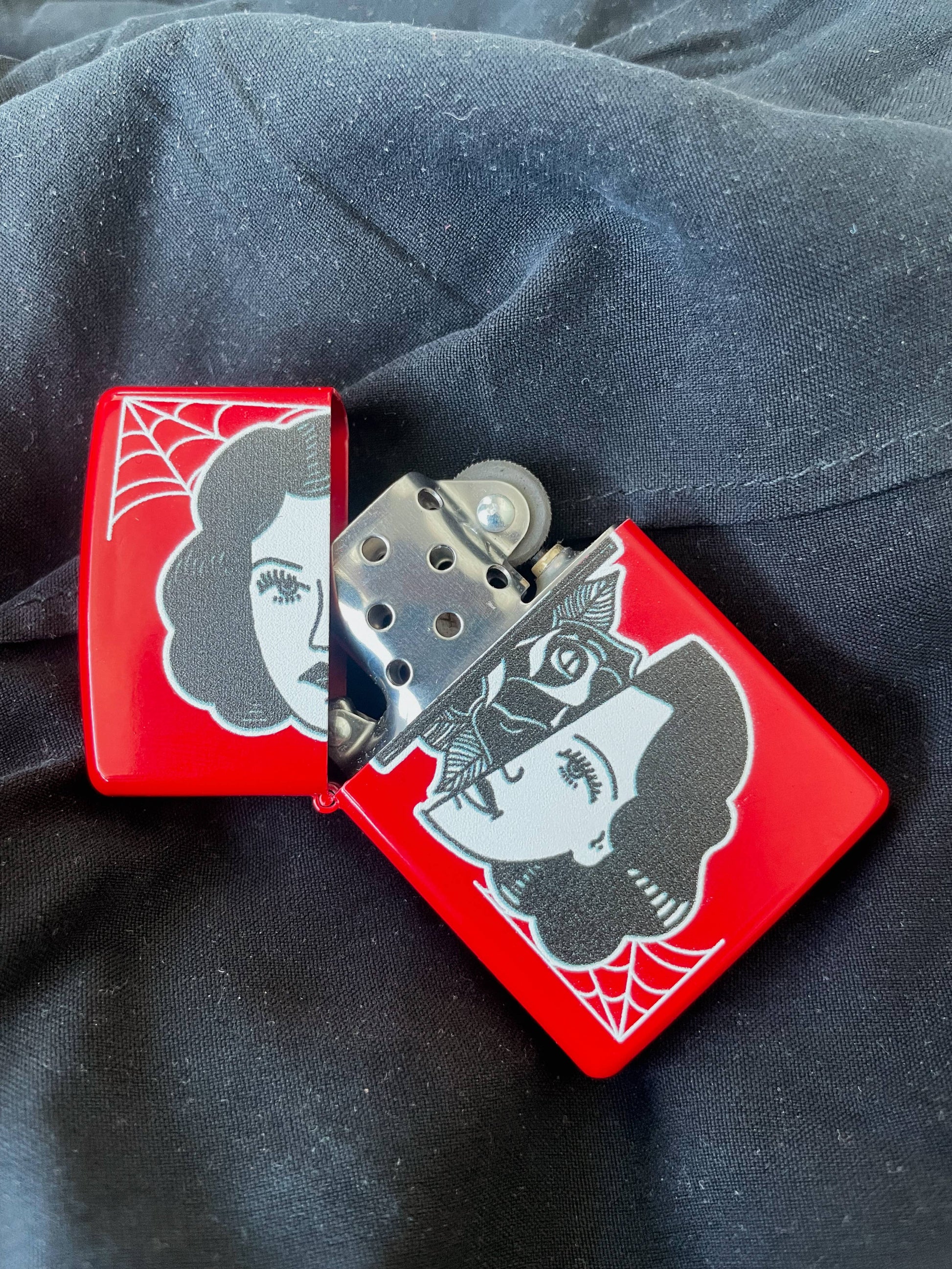 Refillable Split Woman Face Rose Lighter Wind Proof