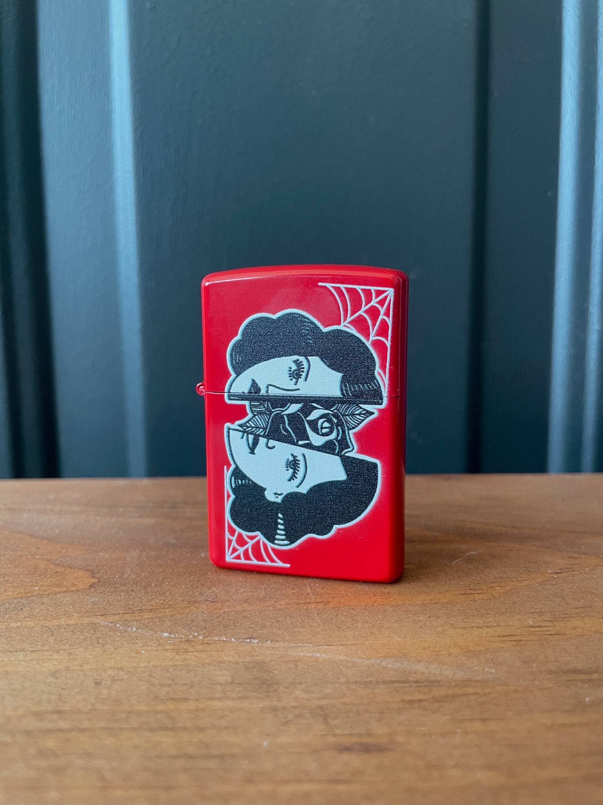 Refillable Split Woman Face Rose Lighter Wind Proof