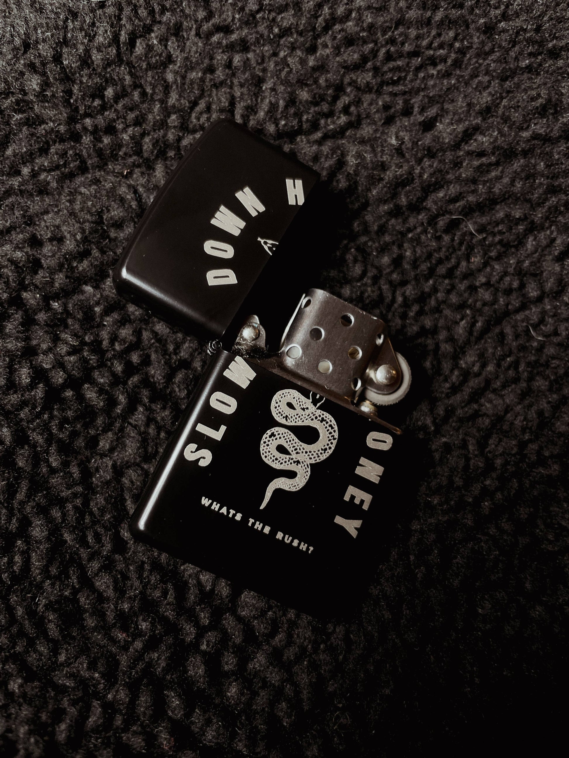 Refillable Slow Down Honey Snake Lighter