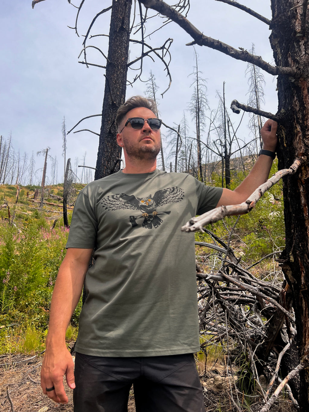 Great Horned Omen - Premium Tee