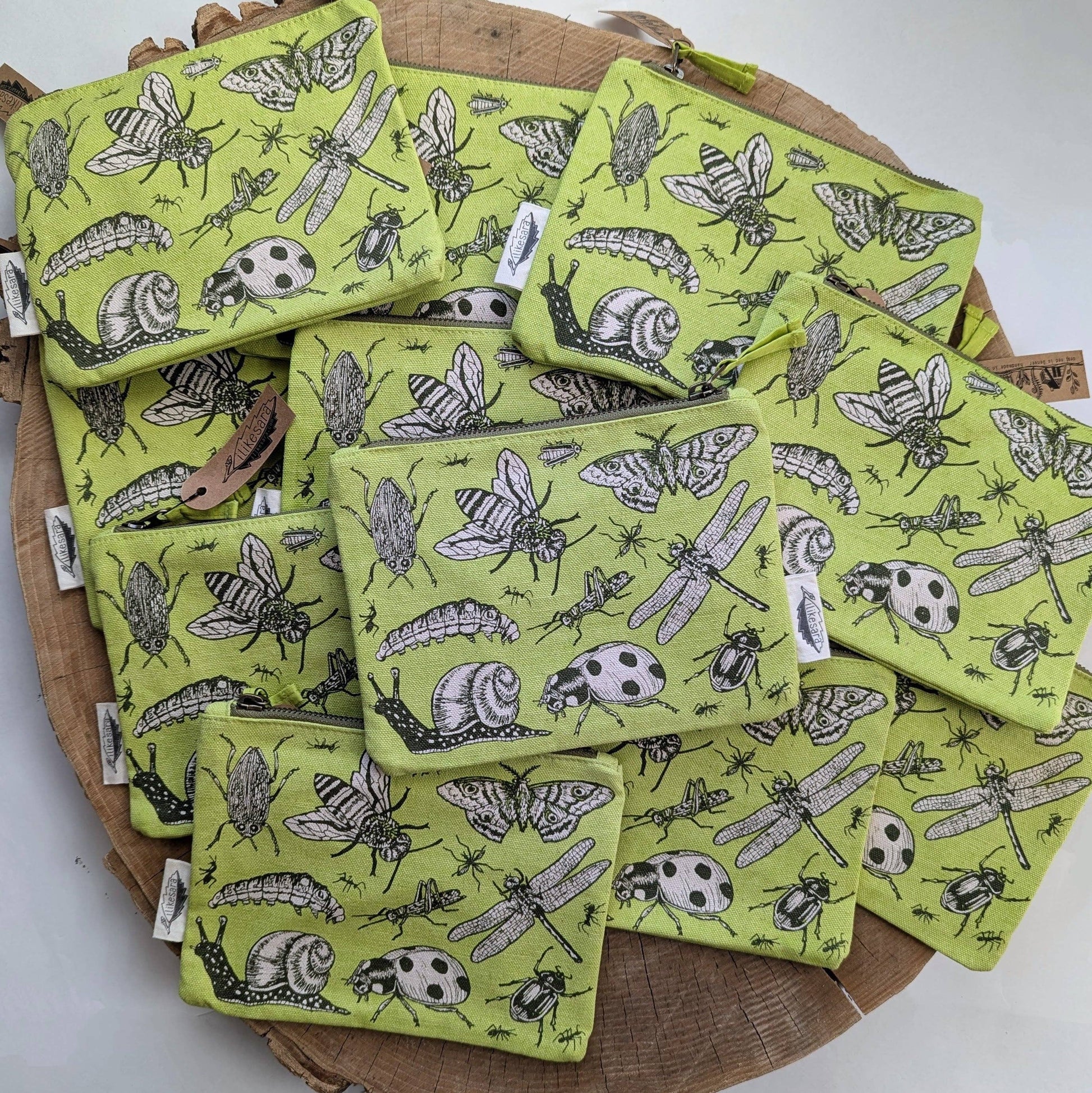 Zippered pouch | insecta