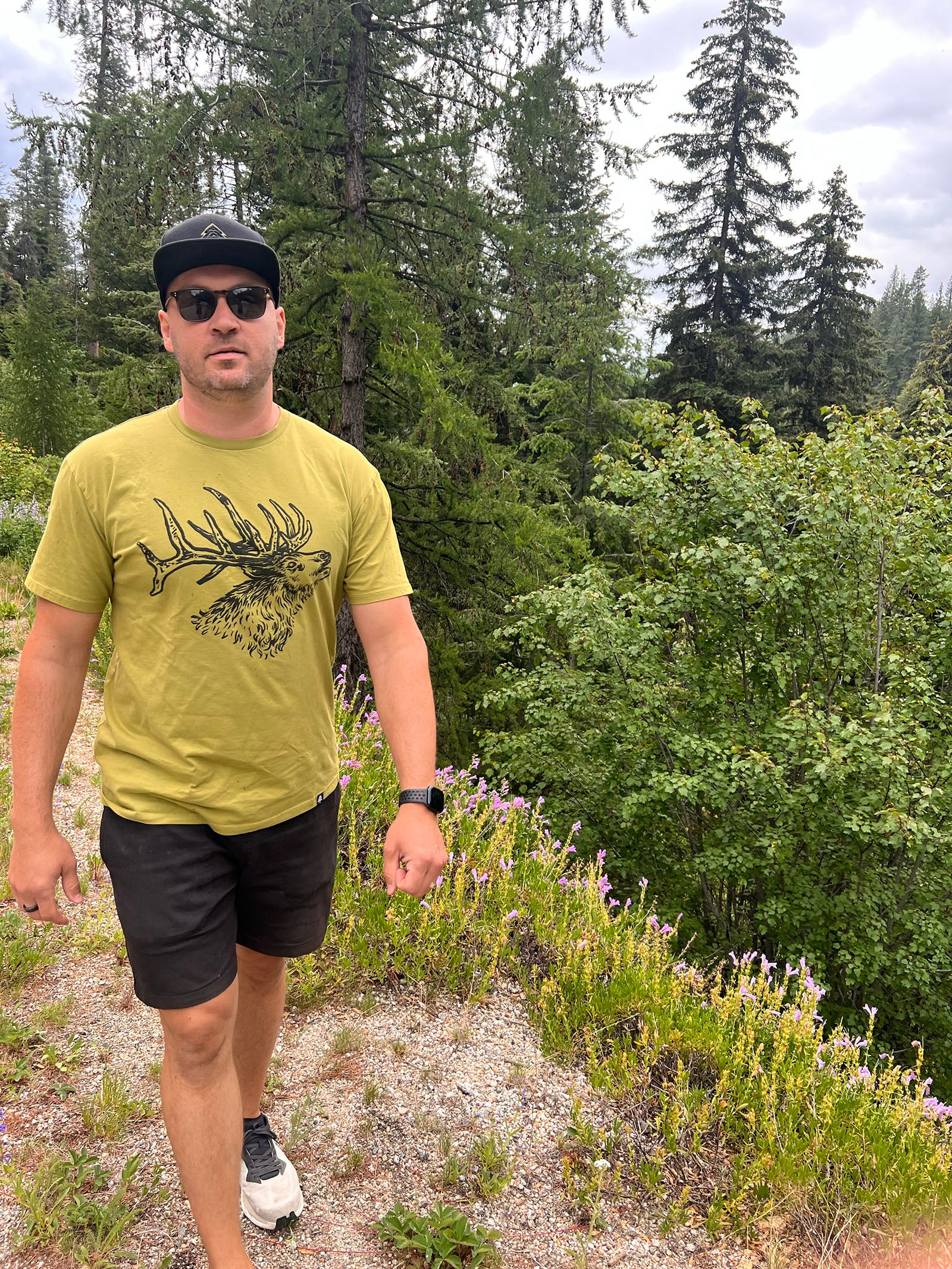 Elk - Staple Tee